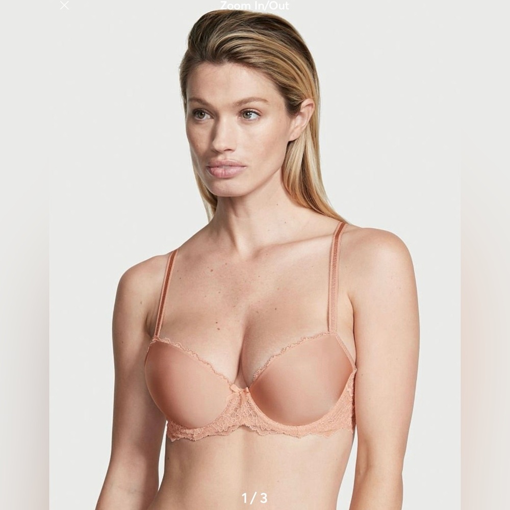 Victoria's Secret Peach Lace Underwire Bra
